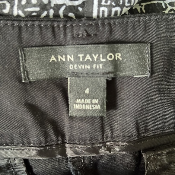 Ann Taylor New Devin Fit Black NWOT Shorts Runs big Size 4 - Picture 9 of 9